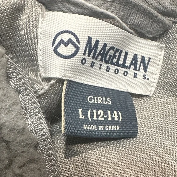 Magellan Outdoors Junior Girls Soft Fuzzy Gray Jacket - Picture 6 of 11